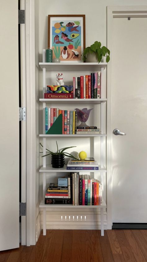 Dorm Bookshelf Aesthetic, Book Shelf Organizer Ideas, Parisian Apartment Bookshelf, Dorm Room Bookshelf, Small Book Shelf Aesthetic, Aesthetic Small Bookshelf, Bedroom With Bookshelves, Rearranging Bedroom, Feminist Book Shelf