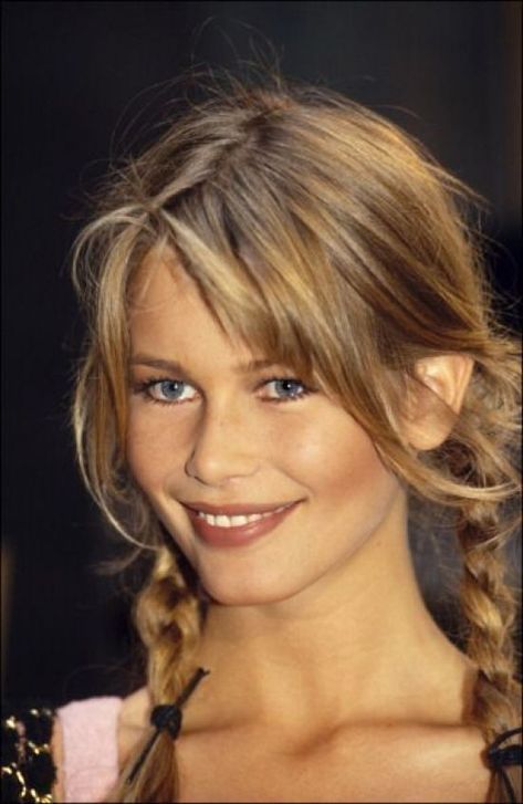 Tied Up Hairstyles, Fall Hair Cuts, New Hairstyle, Claudia Schiffer, Long Hair With Bangs, Aesthetic Hair, Vintage Hairstyles, Hair Day, Hairstyles With Bangs