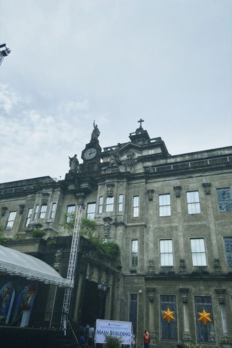 Ust Manila Wallpaper, Manila Wallpaper, Ust Manila, Waiting Shed, Dream School, Let Me In, Med School, My Dream, My Vibe