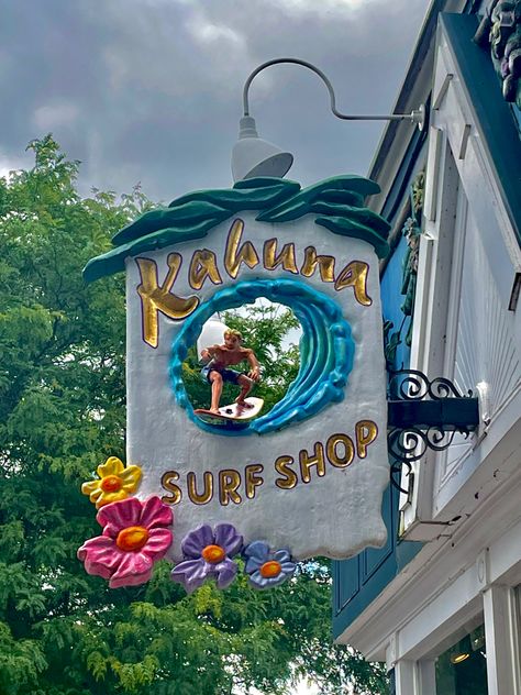 Kahuna Surf Shop 📍Orillia ON Smalltown Spotlight | ep. one Beachy coconut girl mermaid aesthetic surf shop Vintage Surf Aesthetic, Surf Shop Aesthetic, Keywest Kitten, Surf Vibes, Mermaid Aesthetic, Cali Girl, Summer Hot, Coconut Girl, Glowy Skin