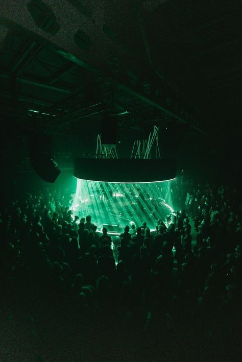 Round Stage, Lighting Design Theatre, Rave Aesthetic, Stage Lighting Design, Light Art Installation, Concert Ideas, Dj Stage, Boiler Room, Lights Artist