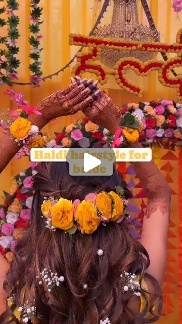 s... on Instagram: "Haldi hairstyle for bride #hairstylist#hairdo#hairdosimple#haldiceremony#fyp#fypppppppppppppppppppppppppppppppppppppppppppppppppppppppppppppppppppppp#trendingreels#trendingreels" Haldi Bride Hairstyle, Hairstyles For Haldi, Haldi Hairstyles For Bride, Haldi Photobooth, Haldi Hairstyle, Haldi Look For Bride, Hairstyle For Bride, Haldi Bride, Bride Hairstyles