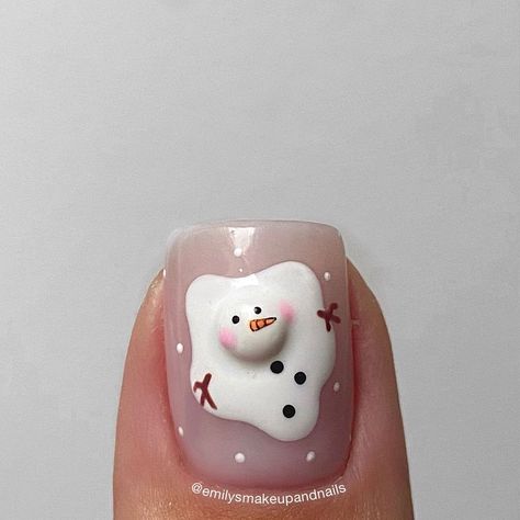 Frosty The Snowman Nail Art, Christmas Nails With Snowman, Fun Winter Nail Designs, Ski Nail, Nail Art Snowflakes, Fun Winter Nails, Snowflake Christmas Nails, Nails Snowman, Snowman Nail