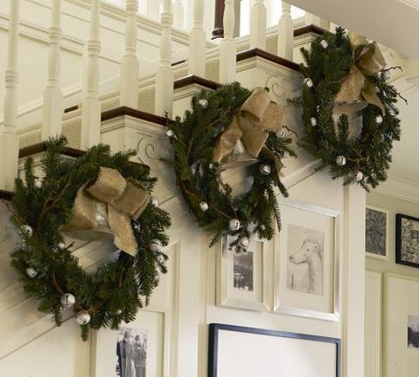 I love these wreaths hanging on the stair tread wall! I might be able to pull this off if I only put 2 or 3 and then a few more on the landing rail! Oh ya! Christmas Stairs, Christmas Staircase, Holiday Day, Have Inspiration, Primitive Christmas, Noel Christmas, Merry Little Christmas, Holiday Inspiration, Holiday Decorating