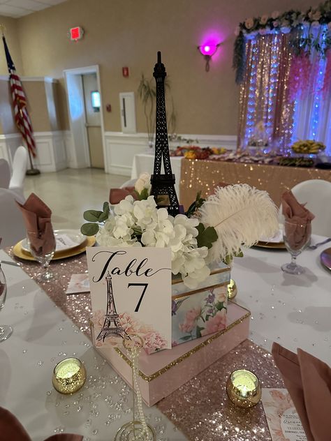 Quinceanera Paris Theme, Paris Theme Gala, Travel Theme Centerpiece Ideas, Paris Decorations Party, Paris Centerpiece Ideas, Pearl Table Centerpieces, Paris Nye, Paris Theme Centerpieces, Paris Quinceanera Theme