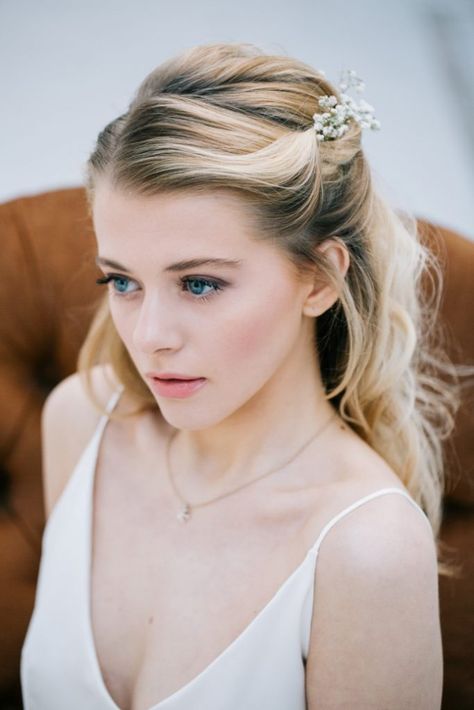 Diy Wedding Makeup The Bride, Wedding Makeup Blonde, Natural Wedding Makeup Looks, Bride Makeup Natural, Make Up Sposa, Soft Bridal Makeup, Natural Bridal Makeup, Diy Wedding Makeup, Bridal Makeup Tips