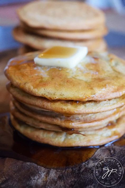 These leftover oatmeal pancakes are the perfect way to repurpose cold, leftover oatmeal before it goes bad! ~ https://www.thegraciouspantry.com Leftover Oatmeal Recipes, Leftover Oatmeal, Breakfast Snack Ideas, Brunch Breakfast Ideas, Cooked Oatmeal, Oat Flour Pancakes, Oatmeal And Eggs, Clean Eating Meal Plans, Oatmeal Pancakes Recipe