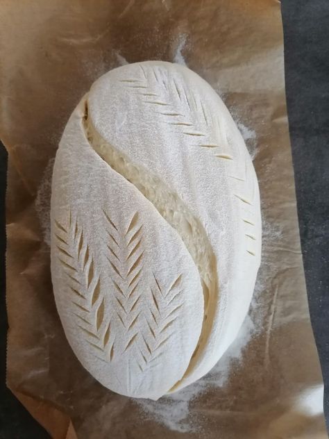 Bread Stencils Design, Sourdough Designs Oval, Sourdough Boule Scoring Patterns, Oval Sourdough Scoring, Sourdough Score Designs, Sourdough Bread Aesthetic, Sourdough Bread Designs, Sourdough Scoring Patterns, Sourdough Score