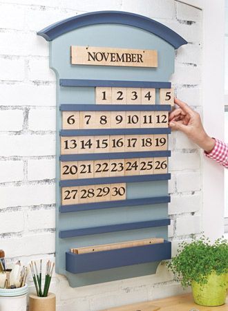 Perpetual Calendar Diy, Calendar Frame, Woodsmith Plans, Wood Calendar, Wooden Calendar, A Daily Routine, Woodworking Project Plans, Diy Calendar, Wood Working Gifts