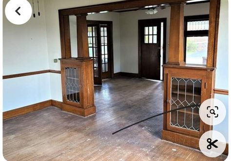 Craftsman Boho, 1920s Craftsman Home, Craftsman Columns, Archways In Homes, Craftsman Interior Design, Craftsman Home Decor, 1920s Craftsman, Craftsman Dining Room, Craftsman Remodel