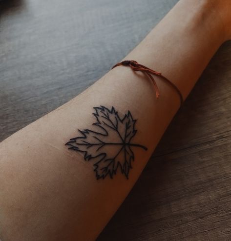 Fall Leaves Tattoo Black, Fall Themed Tattoos, Autumn Leaf Tattoo, Fall Leaf Tattoo, Practice Tattoos, Fall Leaves Tattoo, Tattoo 2023, Leaf Tattoo, Pen Tattoo