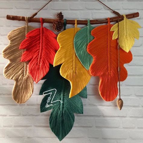 Fall is definitely my favorite season!! 😍 This wall hanging is perfect and it was made by @macrame.zahra Follow and support this artist!✨ | Instagram Fall Macrame Wall Hanging, Macrame Turkey, Fall Macrame Ideas Diy, Fall Macrame Ideas, Macrame Crafts, Macrame Style, Macrame Tutorials, Macrame Knots Tutorial, Diy Boho Decor