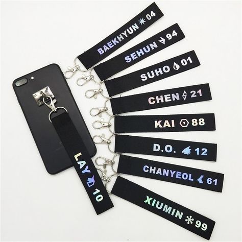 #planetexol #exo Exo Jewelry, Exo Logo, Exo Fashion, Exo Merch, Cute Backgrounds For Iphone, Keychain Phone, Chanyeol And Do, Pink Letter, School Accessories