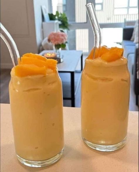 Smoothie Drink Recipes, Food Babe, Healthy Food Dishes, Healthy Food Motivation, Healthy Lifestyle Food, Think Food, Fruit Smoothie Recipes, Food Obsession, Healthy Snacks Recipes