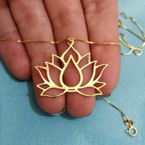 "14k Solid Gold Lotus 💮 Flower Necklace" Lotus Flower Necklace, Yoga Necklace, Lotus Necklace, Lotus Pendant, Gold Lotus, Gold Chain Design, Celestial Necklace, Family Necklace, Buy Necklace