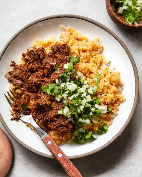 Whole30 Beef Barbacoa - Paleo | PrimalGourmet Easy Mexican Rice Recipe, Primal Gourmet, Easy Mexican Rice, Whole30 Beef, Mexican Rice Recipe, Beef Barbacoa, Mexican Rice Easy, Garlic Beef, Mexican Rice Recipes