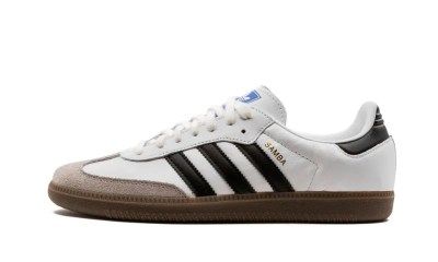 The Adidas Samba is a timeless sneaker. Originally launched in the 1950s as a football training shoe, it has transitioned into a key part of everyday style for sneaker fans all over the world. Its traditional design, comfort, and adaptability have established it as one of Adidas’s most popular models to this day. Recently, the […] The post The Top Five ... Adidas Samba Og White, White Black Shoes, Samba Og Shoes, Adidas Sl 72, Nike X Travis Scott, Converse Run, Retro Looks, Converse Run Star, Adidas Samba Og