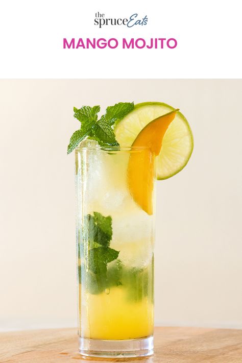 Yellow Cocktails, Summer Mojito, Mango Mojito Recipe, Cuban Mojito, Mango Rum, Light Cocktails, Mango Mojito, Rum Cocktail Recipes, Good Rum