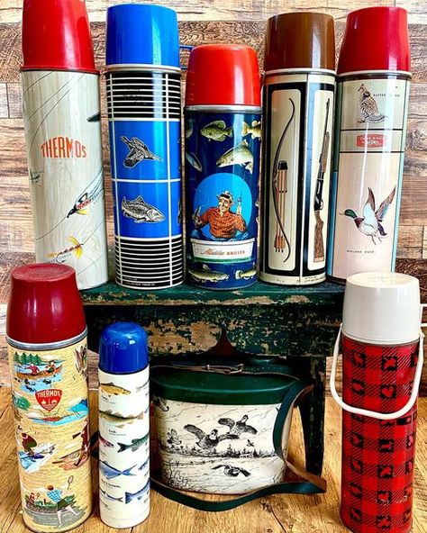 Vintage Thermos Display, Vintage Thermos Decor, Vintage Canteen, Camp Room, Rustic Renovations, Camp Decor, Camping Vintage, Little Cabin In The Woods, Smokey Bear