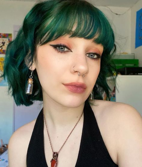 Emerald Short Hair, Teal Hair Short, Short Green Hair, Cerulean Sea, Dark Green Hair, Green Hair Dye, Peekaboo Hair, Cute Hair Colors, Teal Hair