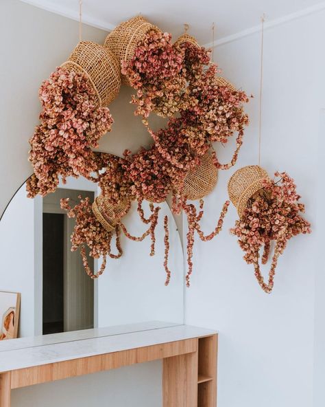 Hanging Flower Arrangements, Christmas Flower Decorations, Floral Installation, Hanging Flower Baskets, Sustainable Decor, Flower Installation, Fall Arrangements, Flower Shower, Woven Baskets