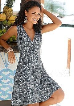 83e8ef518174e1eb6be4a0778d050c9ddesc37368612ri Vacation Maxi Dress, Printed Beach Dresses, Gaun Fashion, Maxi Robes, Linnet, Dresses By Length, Vacation Dresses, Mini Wrap Dress, Sleeveless Mini Dress