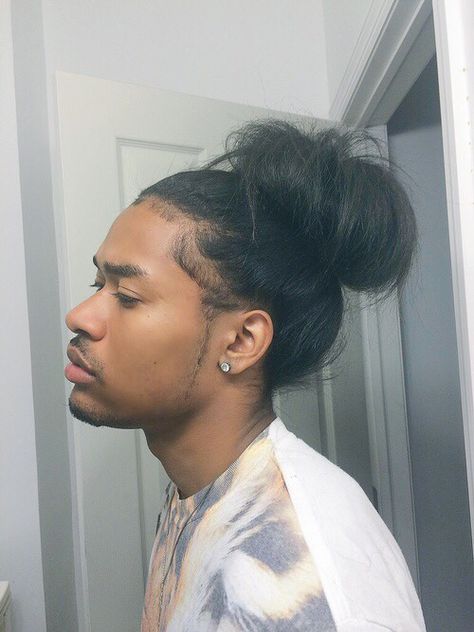 Pinterest 6IXTIDΣS💦 Pin Straight Hair, Man Bun Hairstyles, Men's Long Hairstyles, Black Men Hairstyles, Man Bun, Corte De Cabelo Masculino, Curly Hair Men, Top Knot, Straight Hair