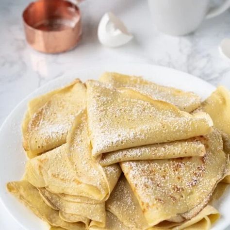 Gluten Free Crepes, Strawberry Nutella, Easy Crepe Recipe, Crepe Recipe, Crepes Recipe, Crepe Batter, Breakfast Crepes, How To Make Crepe, French Crepes