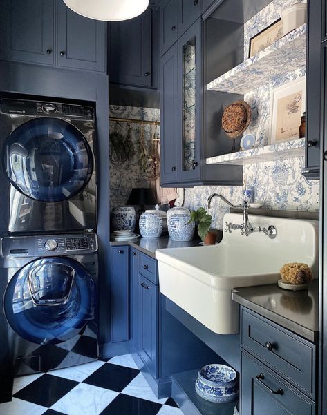 Laundry Room Reflection Laundry Design Ideas, Laundry In Kitchen, Laundry Closet Organization, In Kitchen Laundry, Diy Laundry Room, Blue Laundry Rooms, Disc Interiors, Dream Laundry Room, Laundry Room Flooring