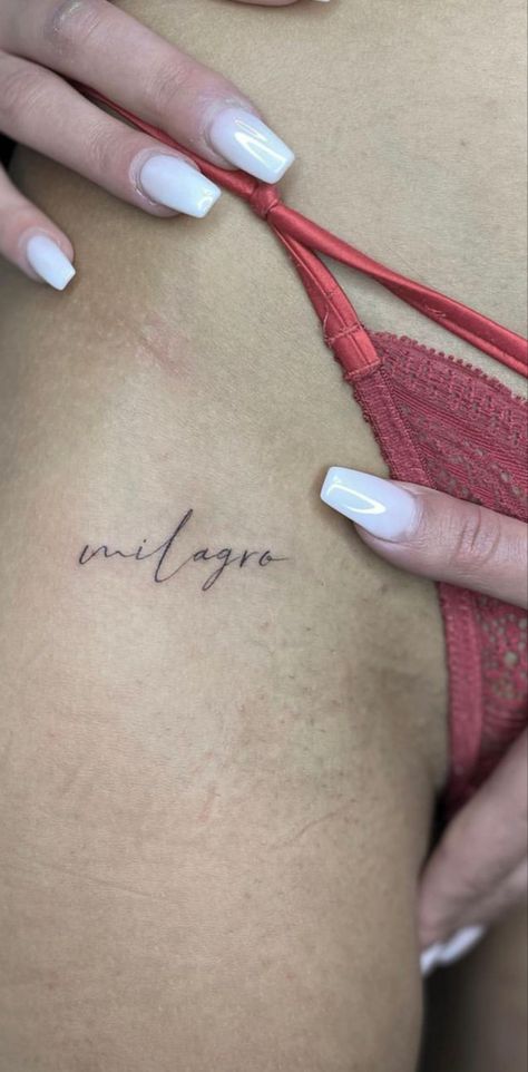 Milagro Tattoo, Hanna Barron, Pelvis Tattoo, Cute Long Sleeve Dresses, Wallpaper Hot, Back Tattoos For Guys, Girly Tattoos, Curvy Women Outfits, Female Tattoo