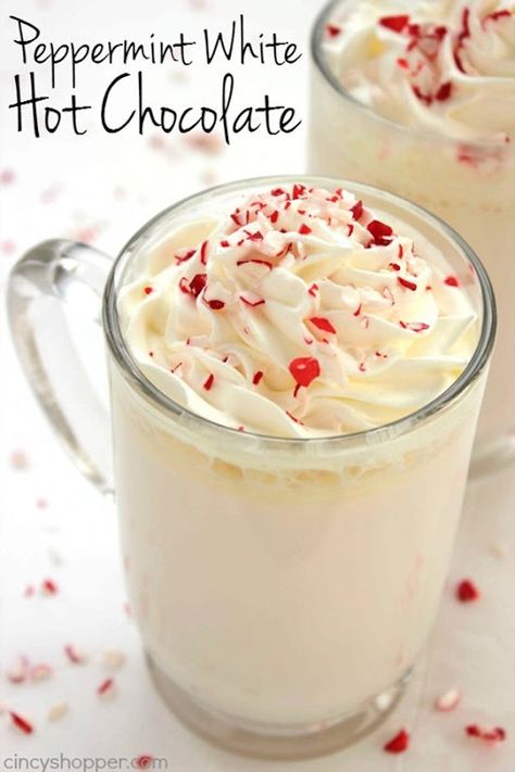 Peppermint White Hot Chocolate, White Hot Chocolate Recipe, Holiday Recipies, Xmas Drinks, Boozy Milkshake, Hot Drinks Recipes, Peppermint White, Tea Drinks, Peppermint Hot Chocolate