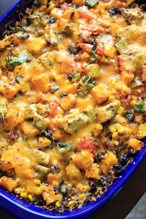 Butternut squash and other vegetables mixed together with quinoa makes a delicious vegetarian, gluten-free, and vegan friendly casserole for the whole family. Gluten Free Casserole Recipes, Vegan Casserole Recipes, Gluten Free Casserole, Butternut Squash Quinoa, Vegan Casserole, Quinoa Casserole, Healthy Casserole Recipes, Vegetarian Gluten Free, Healthy Casseroles