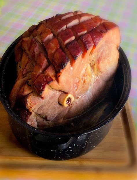 Southern Ham, Picnic Ham, Ham In The Oven, Supper Meals, Ham Recipes Baked, Fresh Ham, Whole Ham, English Recipes, Ham Bone