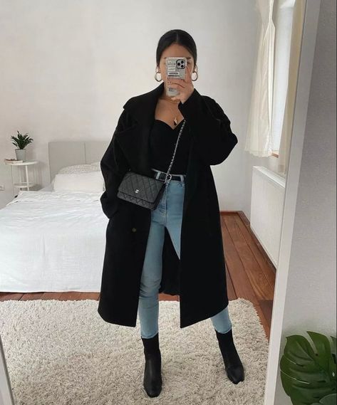 Thanya W, Mantel Outfit, Mode Ulzzang, Winter Fashion Outfits Casual, Cold Outfits, Tumblr Outfits, Causual Outfits, Casual Winter Outfits, 1 Or 2