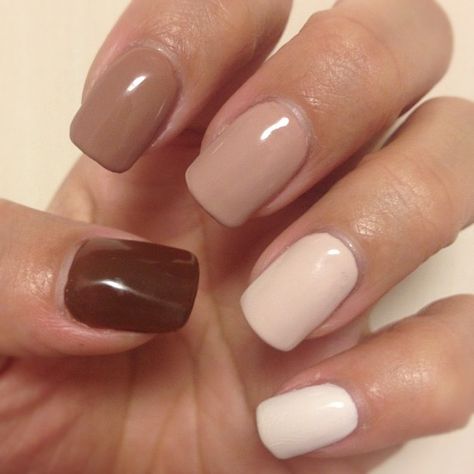 brown gradation nail for autumn Short Nails Cream Color, Nude Nail Paint Shades, Different Color Brown Nails, Tan Gel Nails, Autumn Toe Nails, Brown And Cream Nails, Different Shades Of Brown Nails, Brown Ombre Nails, Opi Neutral