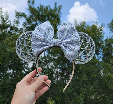 Check out this item in my Etsy shop https://www.etsy.com/listing/1249121614/epcot-ears-rhinestone-disney-ears-mickey Disney Visor, Epcot Ears, Mouse Ears Disney, Disney Etsy, Mickey Mouse Ears, Disney Ears, Mickey Ears, Nov 6, Mouse Ears