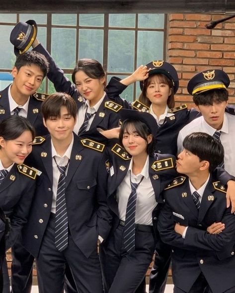 Rookie Cops, Park Yoo-na, Drama Tv Shows, Drama Funny, Kang Daniel, Korean Drama Best, January 26, Thai Drama, Drama Series