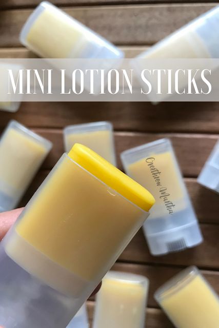 Diy Lotion Stick, Lotion Bars Diy, Diy Heels, Homemade Lotion Bars, Lotion Bars Recipe, Lotion Stick, Săpunuri Handmade, Diy Lotion, Diy Kosmetik