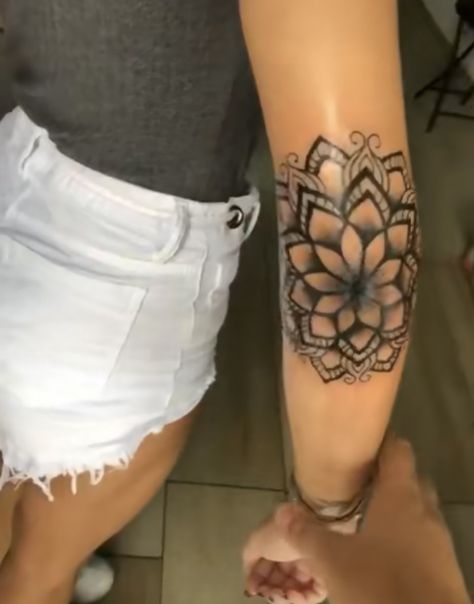 Around Elbow Tattoos For Women, Mandala Elbow Tattoo Women, Outer Elbow Tattoo, Mandala Elbow Tattoo, Elbow Mandala Tattoo, Elbow Tattoos For Women, Small Mandala Tattoo, Arm Tattoos Drawing, Outer Forearm Tattoo