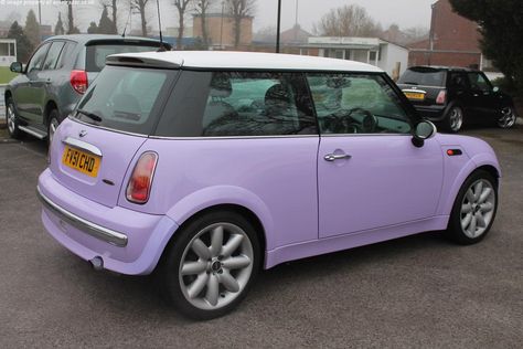 Custom painted lilac Mini! Burgundy Car, Mini Cooper Convertible, Car Deco, Purple Car, Mini Copper, Mom Car, Dream Cars Jeep, Car Goals, Car Mods