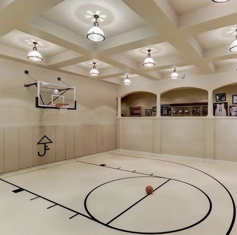 Basketball Court Backyard Aesthetic, Chalet Basement, Home Sports Court, Pink House Ideas, Basketball Court Ideas, Bball Court, House Necessities, Indoor Sports Court, Toilet Designs