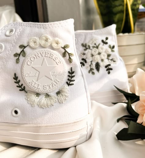 Bridal Converse/Embroidered Converse/Embroidered Sneakers Wedding White Bouquets/Wedding Converse Chuck Taylor 1970s Wedding Converse Bride, Sneakers Wedding, Converse Embroidery, Bridal Converse, Converse Wedding Shoes, White Bouquets, Embroidered Sneakers, Embroidered Converse, Cute Converse