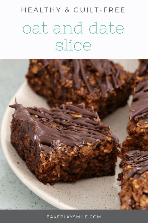 Desserts Made With Dates, Slice Dessert, Date Slice, Oat Slice, Healthy Slice, Slices Recipes, Healthy Cake, Banana Split, Thermomix Recipes