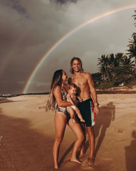 LAUREN BEESTON on Instagram: “Taste the freakin rainbow. 🌈 (Also love u all hope ur having a gr8 Saturday)” Lauren Beeston, Lo Beeston, Mother Daughter Pictures, Family Is Everything, Future Family, Brother In Law, Love U, Sister In Law, A Pic