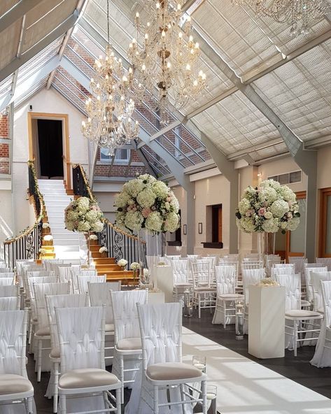 Gabi Burton on Instagram: “Stumbled upon this photo of these fabulously luxe wedding flowers at Botleys Mansion from a recent wedding.  How could I have missed these?…” Botleys Mansion, Luxe Wedding, Flower Ideas, Wedding Flower, Mansion, Wedding Flowers, Table Decorations, Flowers, On Instagram