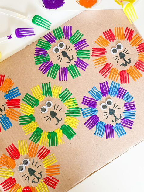 10 EASY Lion Crafts for Kids (2024) - ABCDee Learning Printable Lion Face, Lion Crafts For Kids, Lion Kids Crafts, Class Auction Projects, Lion Craft, Class Auction, Q Tip Painting, K Crafts, Sensory Crafts