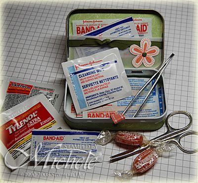 Diy First Aid Kit, Mini First Aid Kit, Writing Organization, Altoids Tin, Altoid Tin, Travel Prep, Altoids Tins, Foam Stamps, Upcycled Gifts