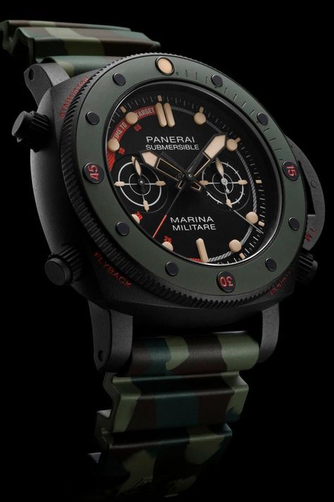 Panerai Submersible, Nice Watches, Stylish Watches Men, Fancy Watches, Panerai Watches, Premium Watches, Mens Sport Watches, Time Zone, Stylish Watches