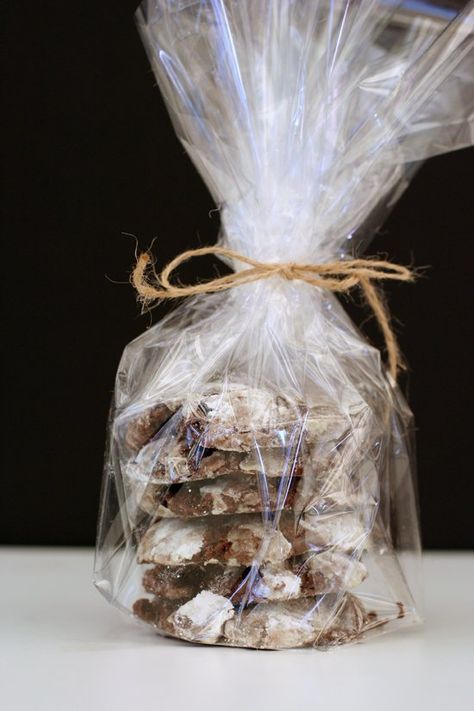 Chocolate Marshmallow Crinkle Cookies Chocolate Crinkles Packaging Ideas, Crinkles Packaging Ideas, Cookies Packaging Ideas, Marshmallow Brownies, Spiced Popcorn, Cookies Packaging, Cookies Homemade, Chocolate Marshmallow, Chocolate Wrapping