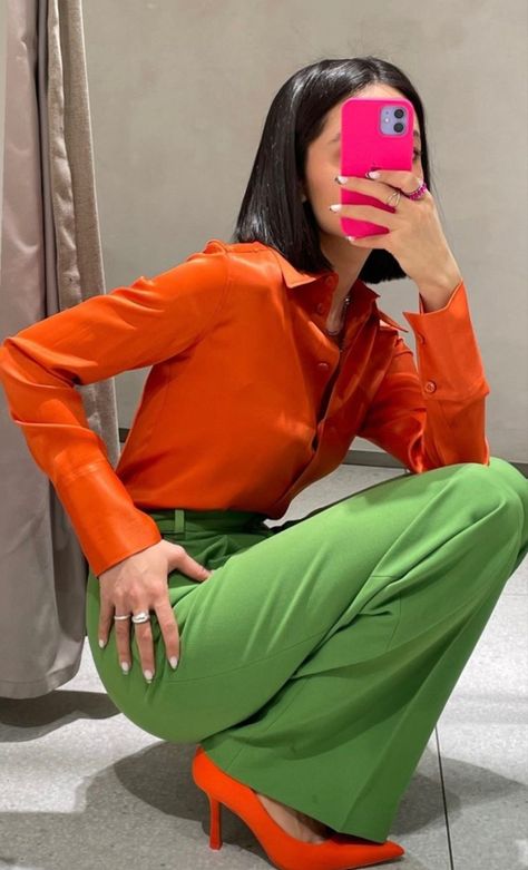 Contrasting Colors Outfit, Colourful Corporate Fashion, Bright Colors Outfit Ideas, Colorful Corporate Outfit, Bright Outfits Aesthetic, Bold Colors Outfits, Contrast Outfit, Bright Colored Outfits, Outfits Colorful